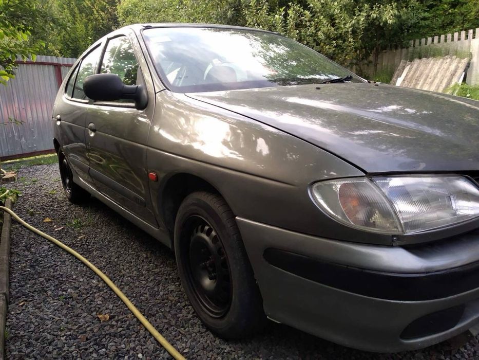 Продам машину рено меган renault megan бензин 1998 рік
