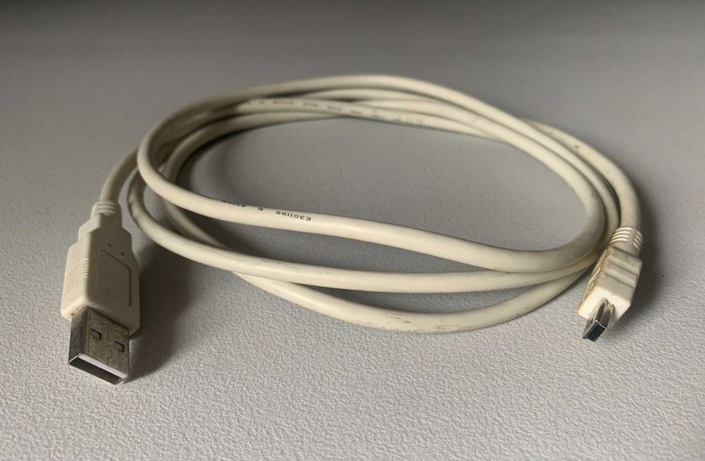 Cabo USB - miniUSB424934864365834241