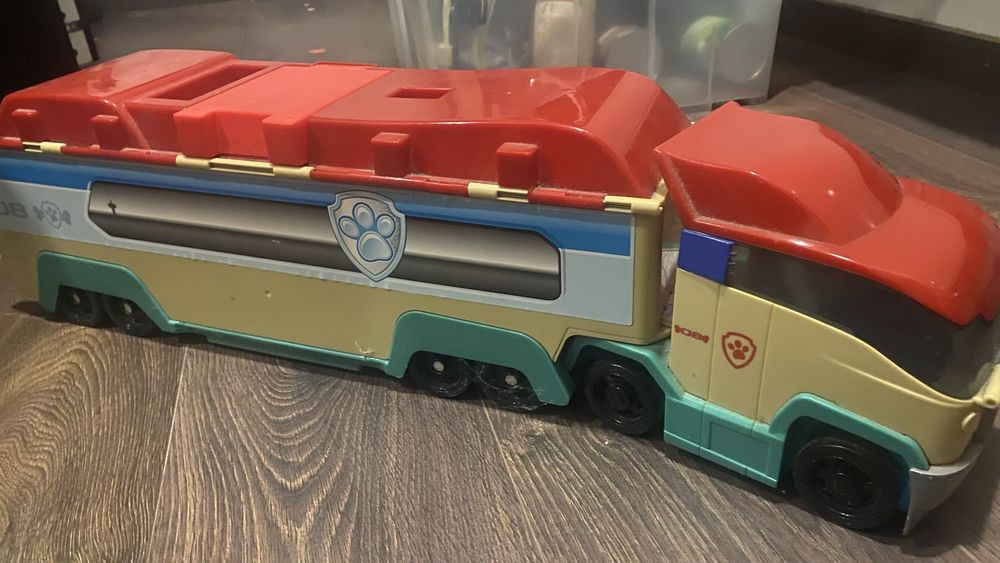 Patrulheiro patrulha pata com figuras