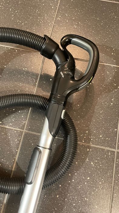 Odkurzacz workowy AEG Electrolux VX9 Oko X Performance 3 ssawki