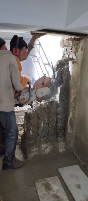 Демонтаж різка бетона