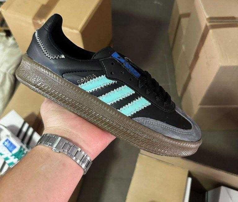 Sapatilhas disponíveis do 35 ao 44 vários modelos e cores