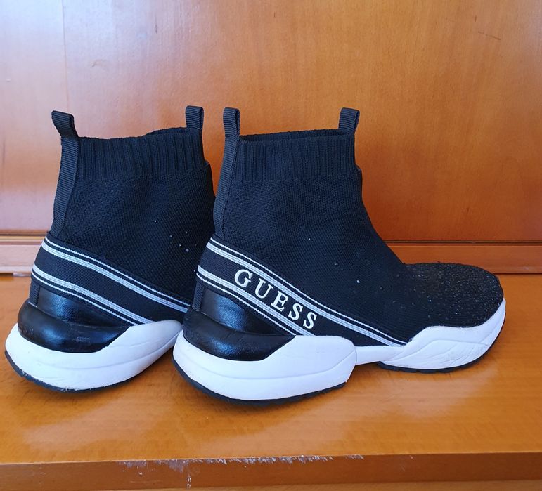 Ténis Guess tamanho 36