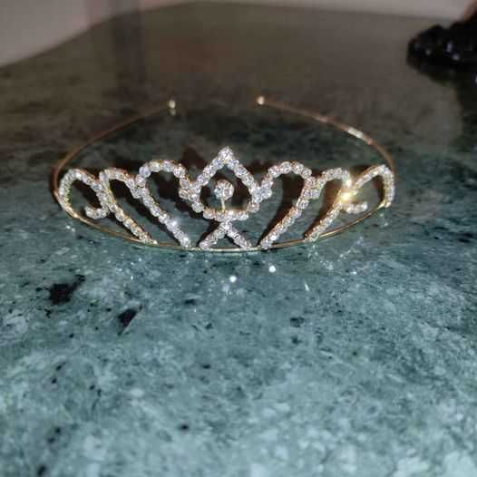 Tiara Coroa Dourada Brilhantes Noiva