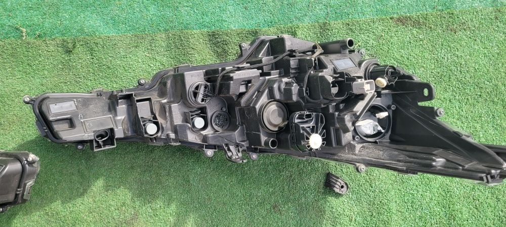 Farois/Óticas Toyota Corolla E21 Hybrid A