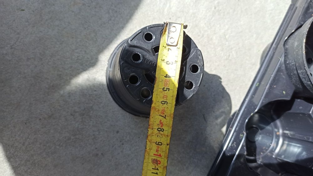 Paleta z doniczkami 2x po 24