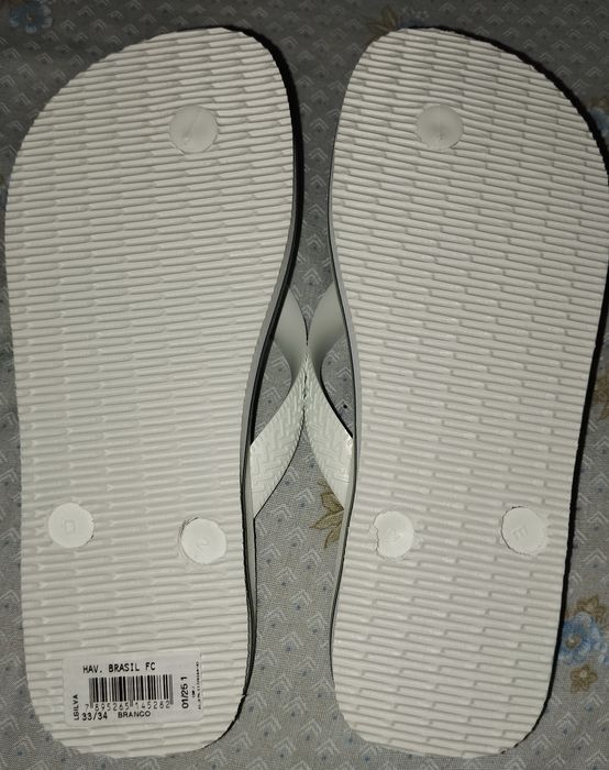 Vendo chinelos havaianas Brasil brancos