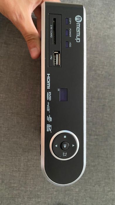 1 TB Hard Drive64584477136770122