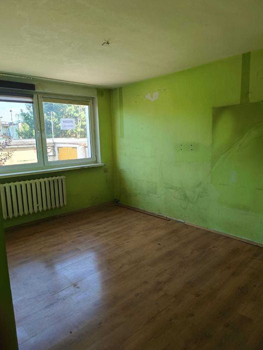 mieszkanie na sprzedaż DO REMONTU 2 pokoje z balkonem parter bloki wojskowe