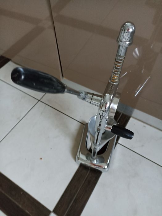 Пресс. Соковыжималка для цитрусовых. Бу.