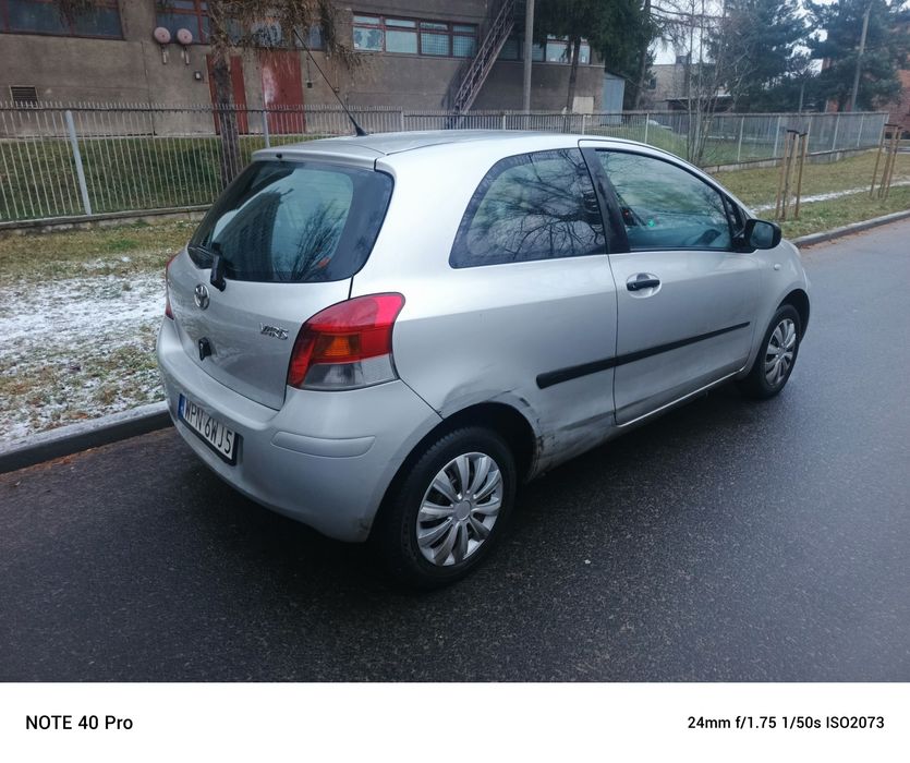 Toyota Yaris 1.0 benzyna