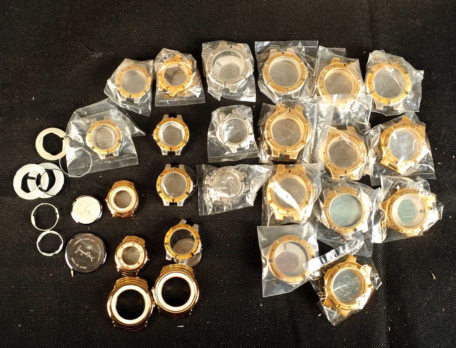 Lote gigante de caixas de relógios de pulso