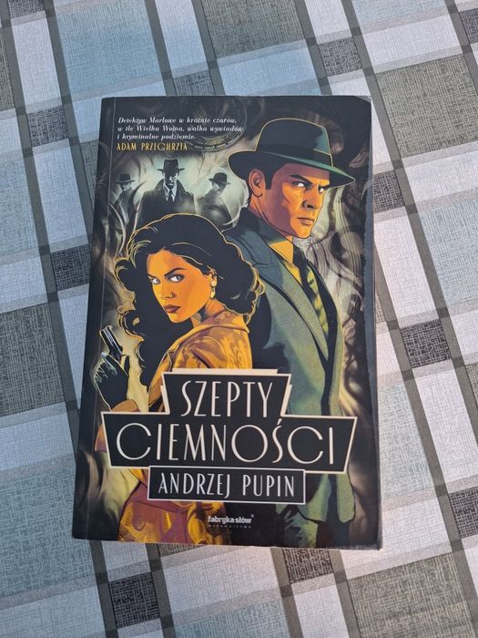Książka "Szepty Ciemności" Andrzej Pupin