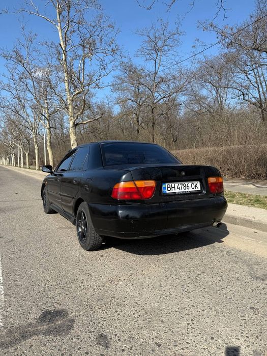 Продам Mitsubishi Carisma 1997