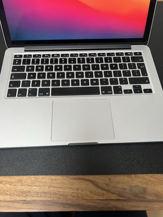 MacBook Pro 13.3 retina mid 2014 intel i5 8GB  128GB