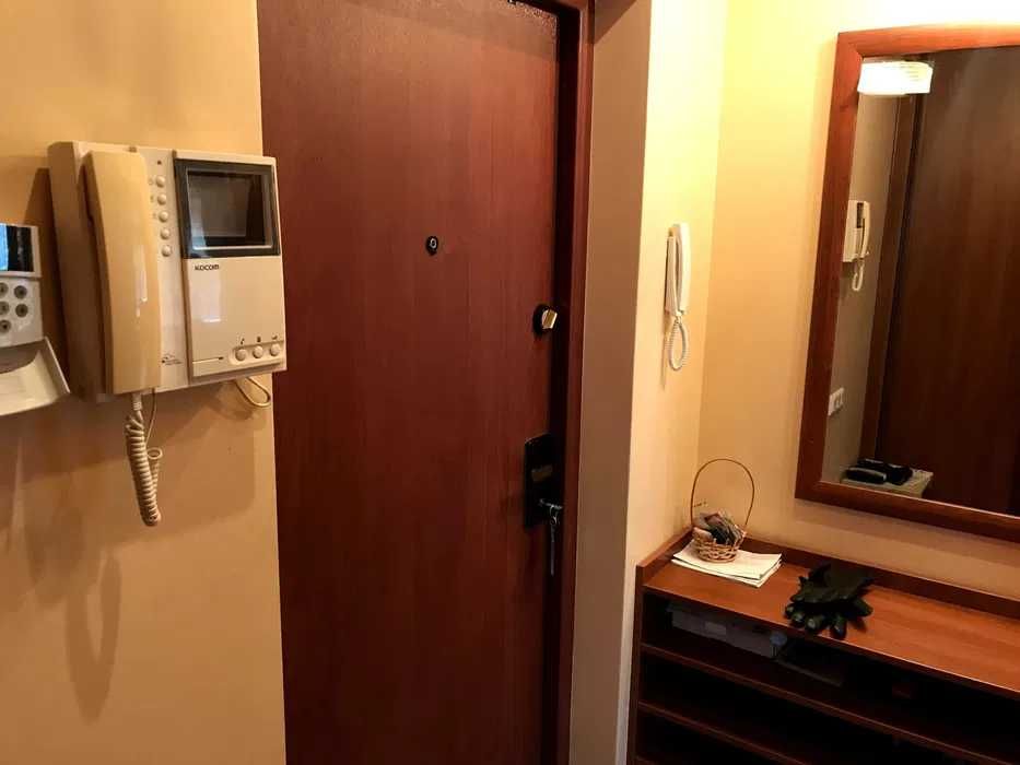 2-к. кв. по вул. Борщагівська, 46 Політехнічний інститут 5 хв.