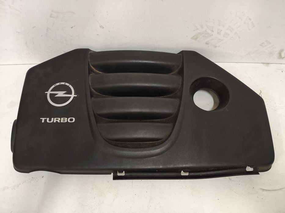 Górna osłona silnika Opel Insignia A 2,0 turbo 2011r. Kompletna