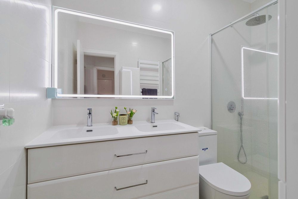 Apartamento T3 Remodelado com Varandas em Setúbal