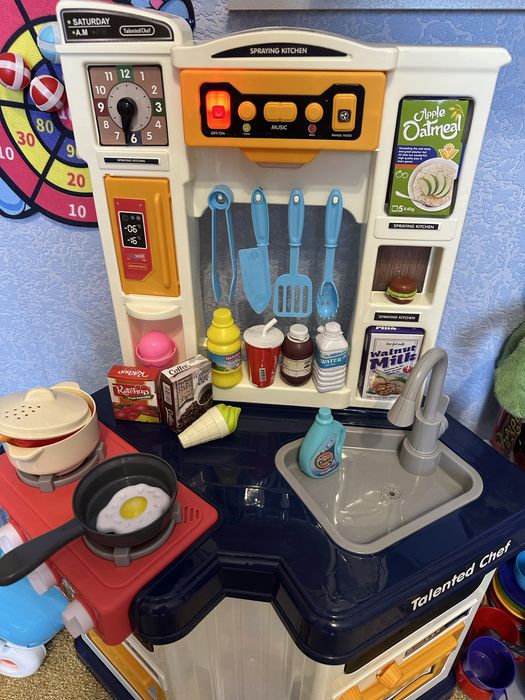 Продам дитячу кухню