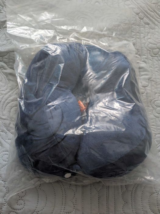 Nowy zestaw: Poduszka podróżna, maska do spania, zatyczki do uszu