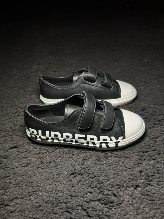 Жіночі кеди Burberry