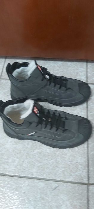 Botas de homem com forro térmico