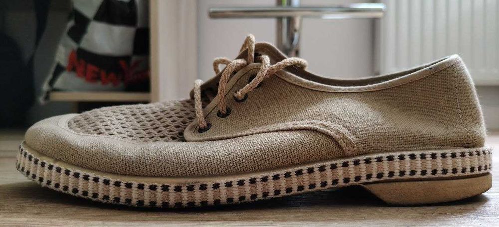 Lekkie buty / espadryle męskie sznurowane Made in Italy – rozmiar 43