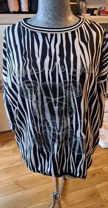 Bluzka motyw zebry z misiem z cekinow