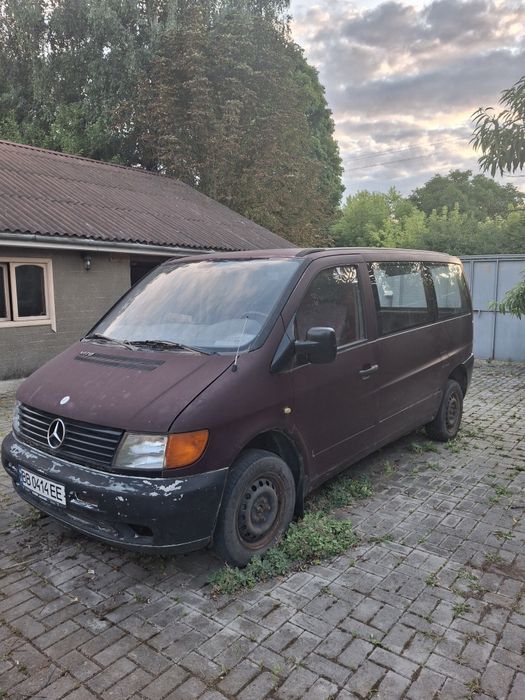 Mercedes   Vito .