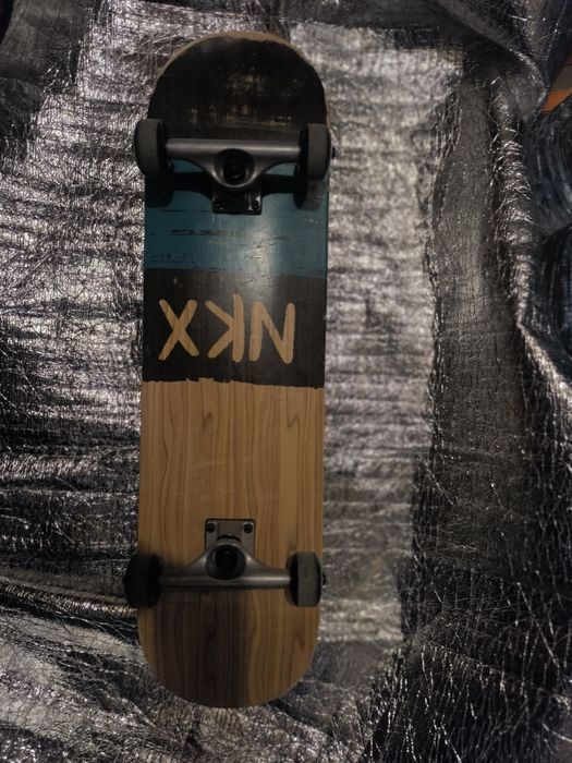 Skate/ skateboard NKX Slate (Efeito Madeira/Azul) - 8.25"