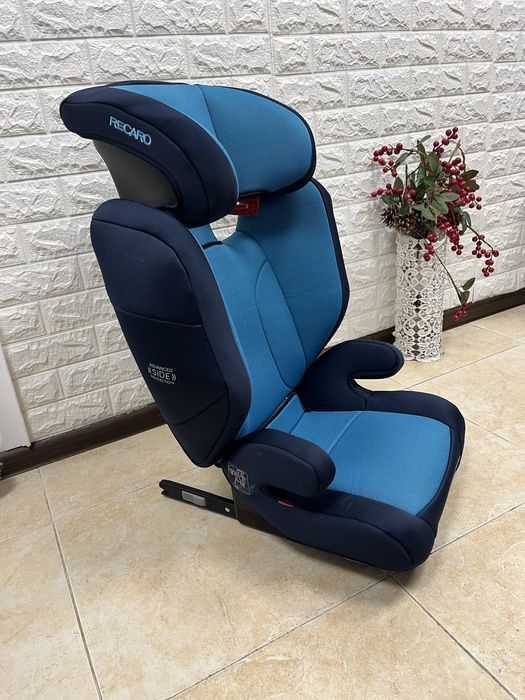 Автокрісло Recaro Monza Nova Evo Seatfix Група 2/3 (15-36 кг) бустер