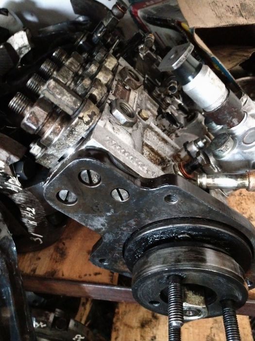 Шату,ни ,паливні насоси ямз,камаз,мтз(д 240,245,260) ямз 7511.240