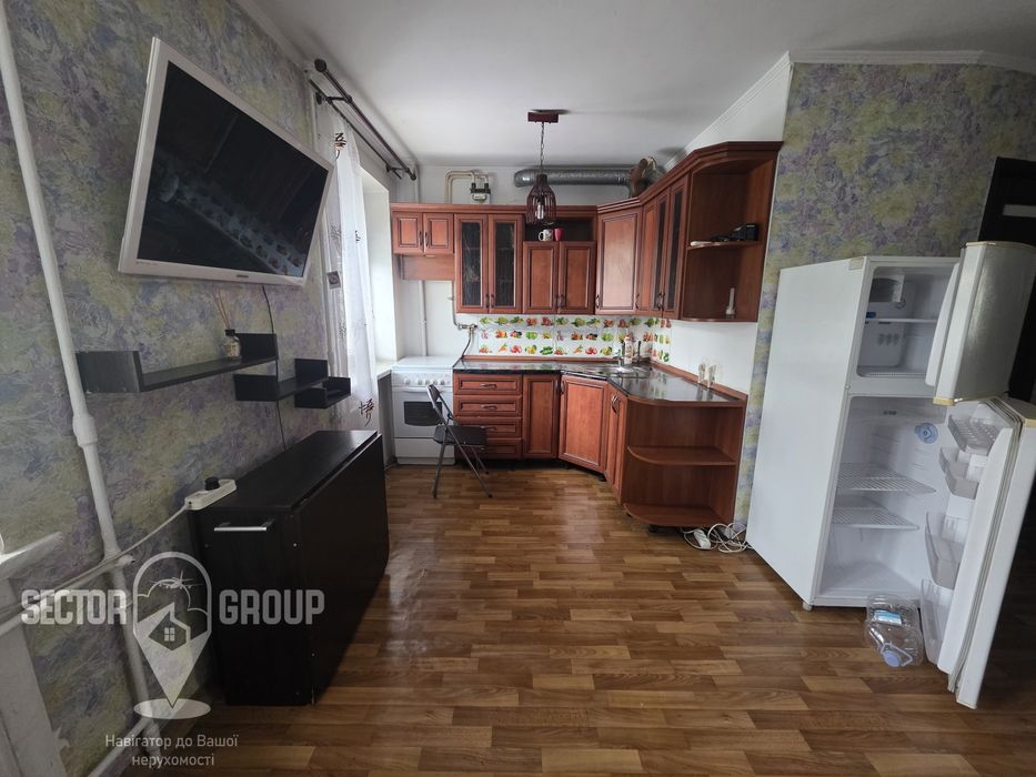 43.5 кв.м. в самому центрі міста з ремонтом.