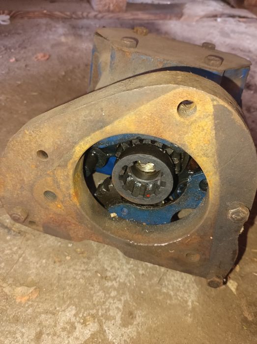 Редуктор мтз-80 під стартер