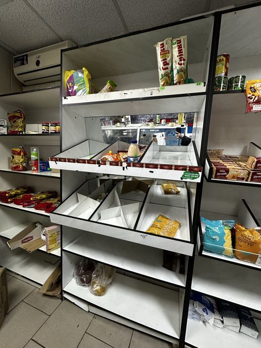 Продам торгові шафи (стелажі) для магазину