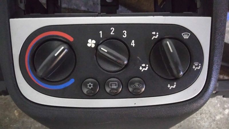 Comando Da Sofagem Opel Corsa C (X01)