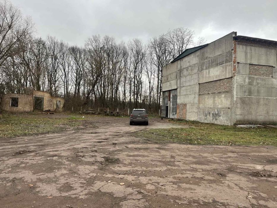 Продам комплекс будівель с.Бірки