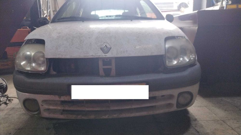 Renault Clio 1.5 DCI 2001 | Para Peças |