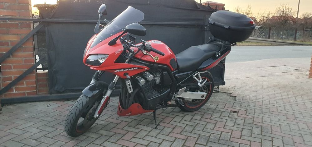 Yamaha Fazer 600