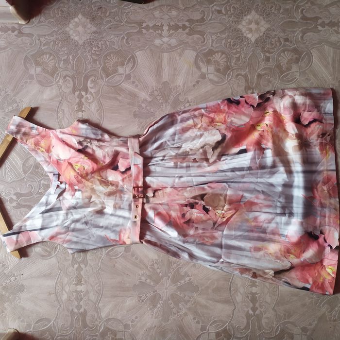 Нова сукня ,виробник Латвія