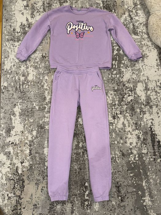 Костюми  спортивні на 10-11 років