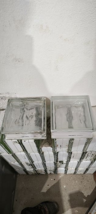 Bloco de vidro ondular 19x19x8 cm transparente 
Bloco de v