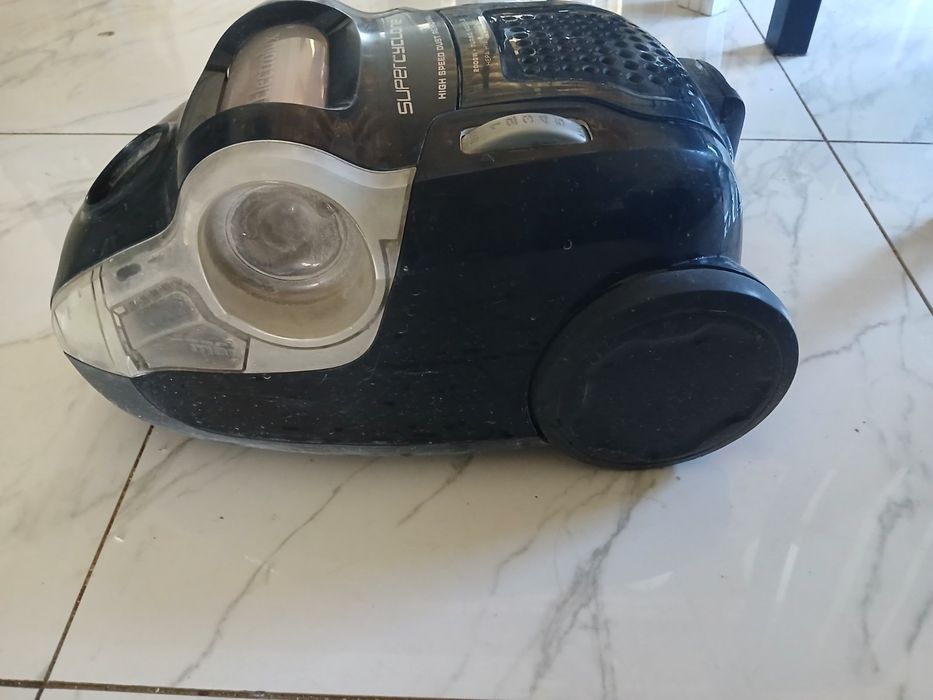 пылесос Electrolux ZSC6930
Модель:  Electrolux ZSC6930 .