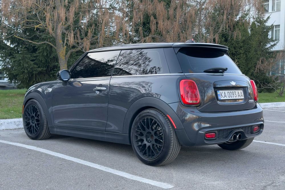 Mini Cooper S F56S 2014 carplay, harman kardon. jcw кермо