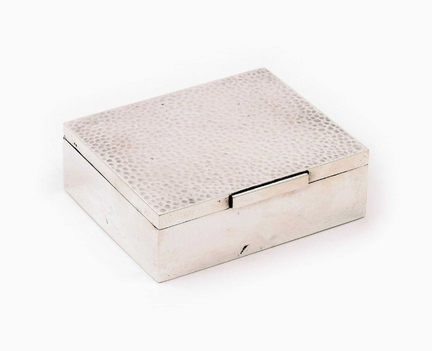 Caixa cigarreira em prata portuguesa antiga