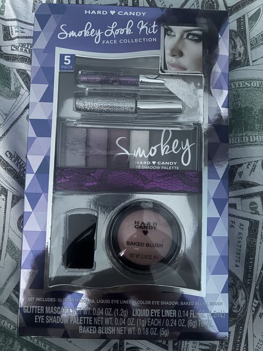 Косметика (нова) 200 грн