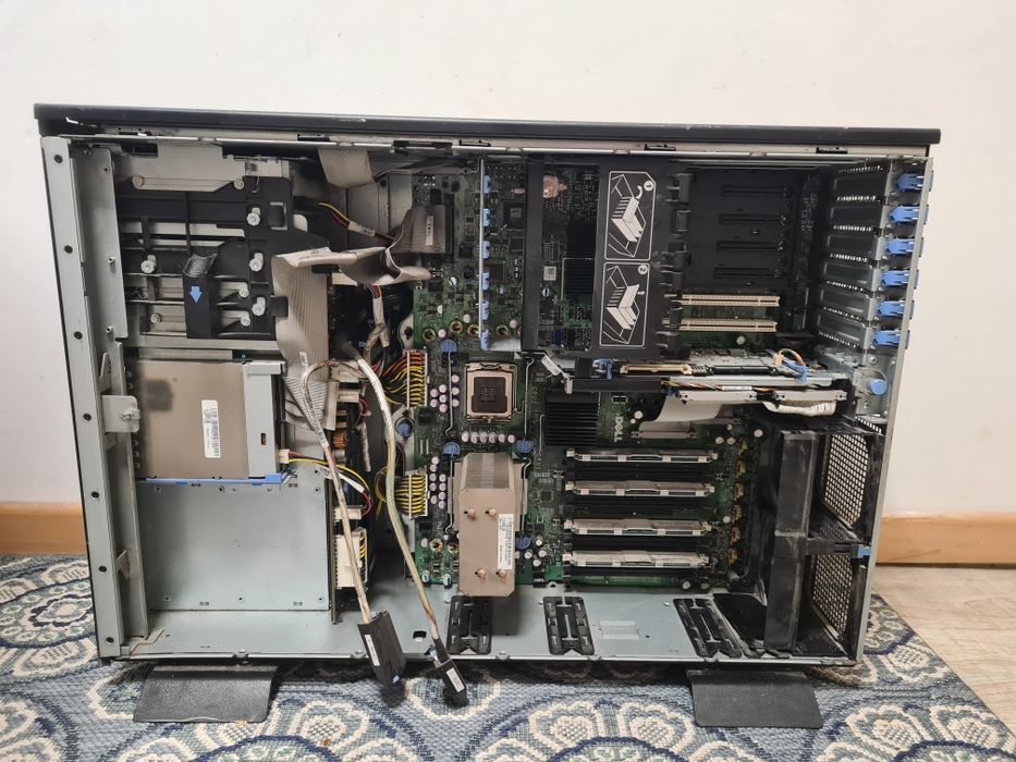 Сервер DELL 30кг poweredge 2900