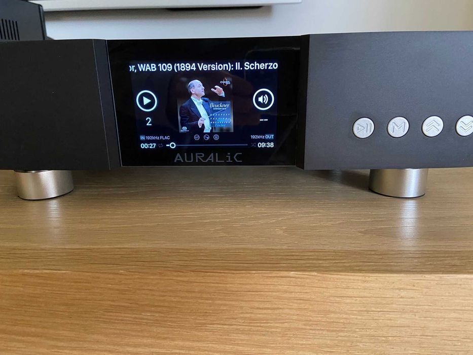 Auralic Aries G1 streaming transporter