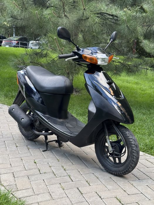 Скутер,мопед Suzuki Lets 3 бабочка Контейнер