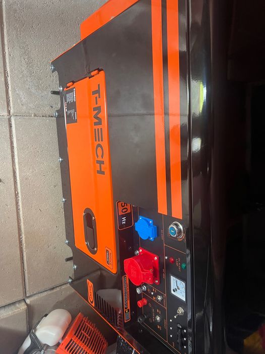 Gerador a diesel totalmente novo.